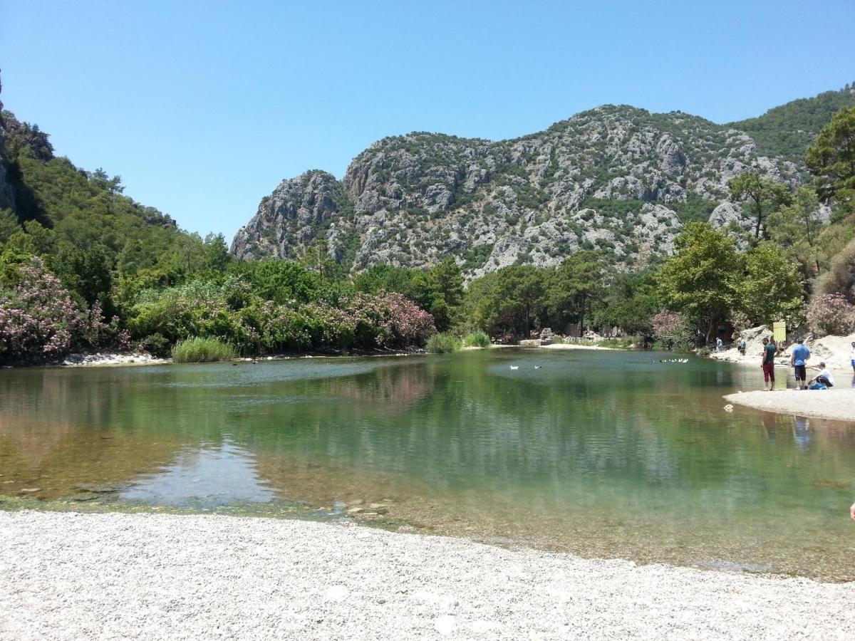 Ferienwohnung Flora Pansiyon Cirali Kemer Exterior foto