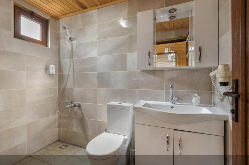 Ferienwohnung Flora Pansiyon Cirali Kemer Exterior foto